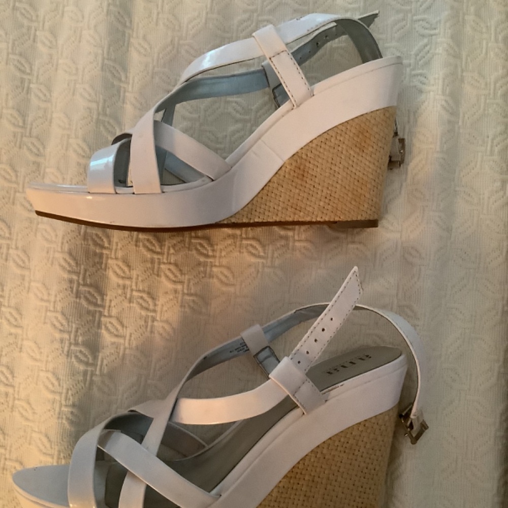 Shoes - Picture 2 of 4